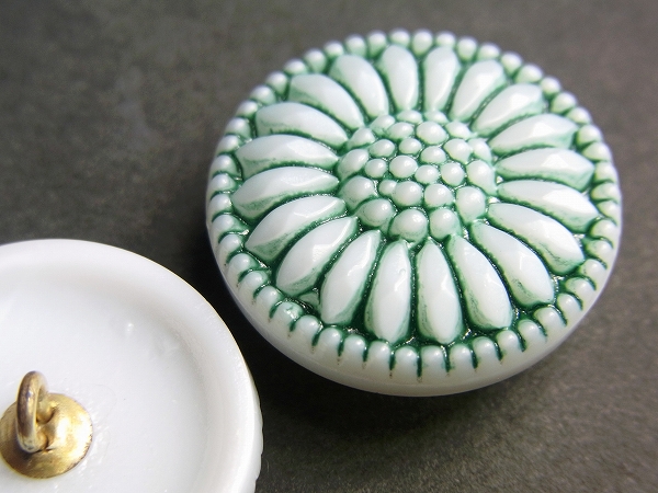 チェコガラスボタン