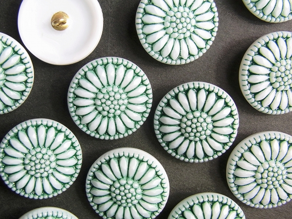 チェコガラスボタン