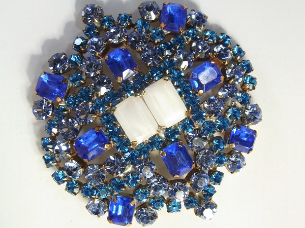 ���������饹�ܥ���