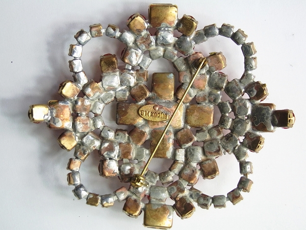 ���������饹�ܥ���