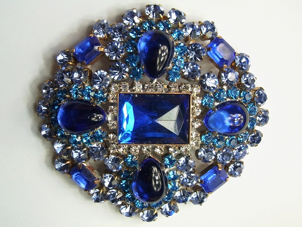 ���������饹�ܥ���